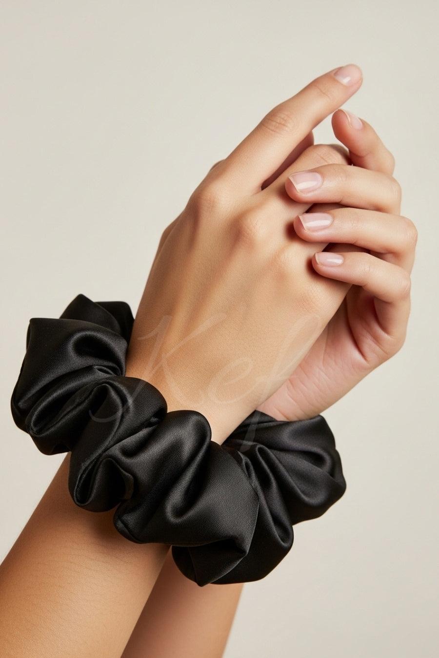 Silk Scrunchie - Black