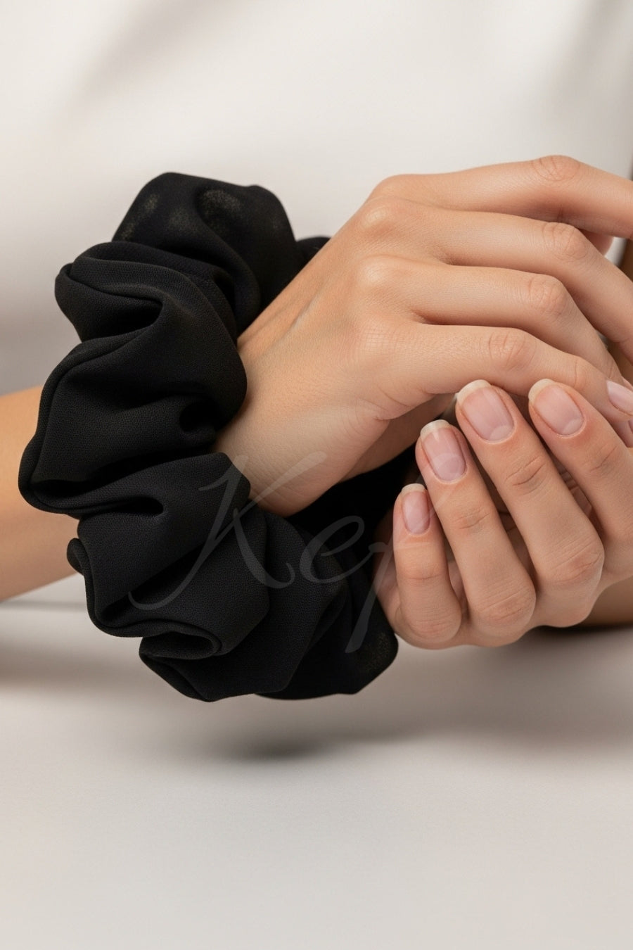 Georgette Scrunchie - Black